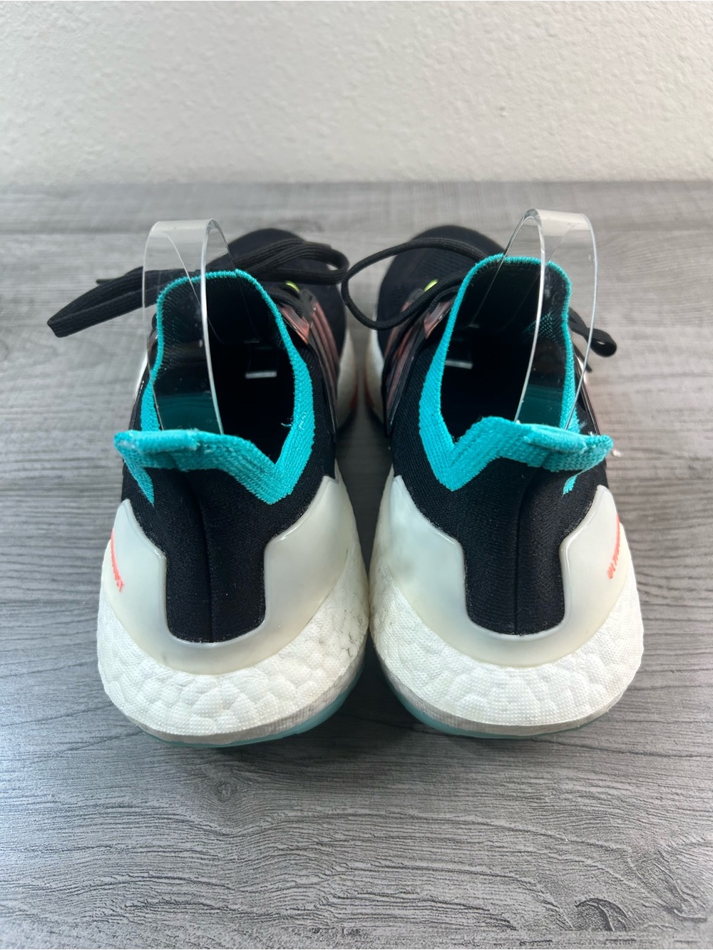 Adidas Ultraboost 22 Black Teal Coral Accent Running Shoes Men’s Size 9.5 - Picture 5 of 11